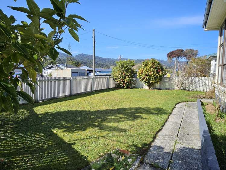 68 Marlborough Street Greymouth_16