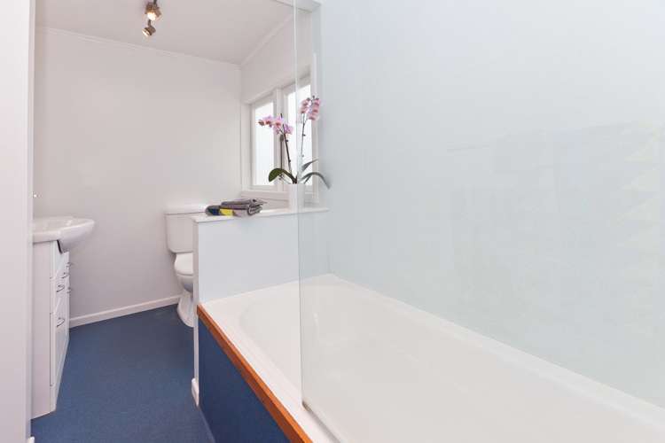 18 Putini Road Mangere Bridge_12