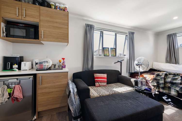 2/30 Beatty Street Melville_11