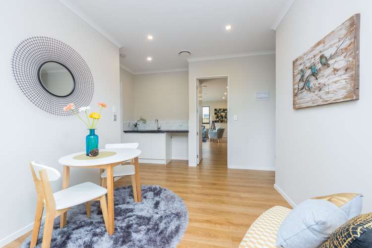 5 Heavenly Way Flat Bush_11