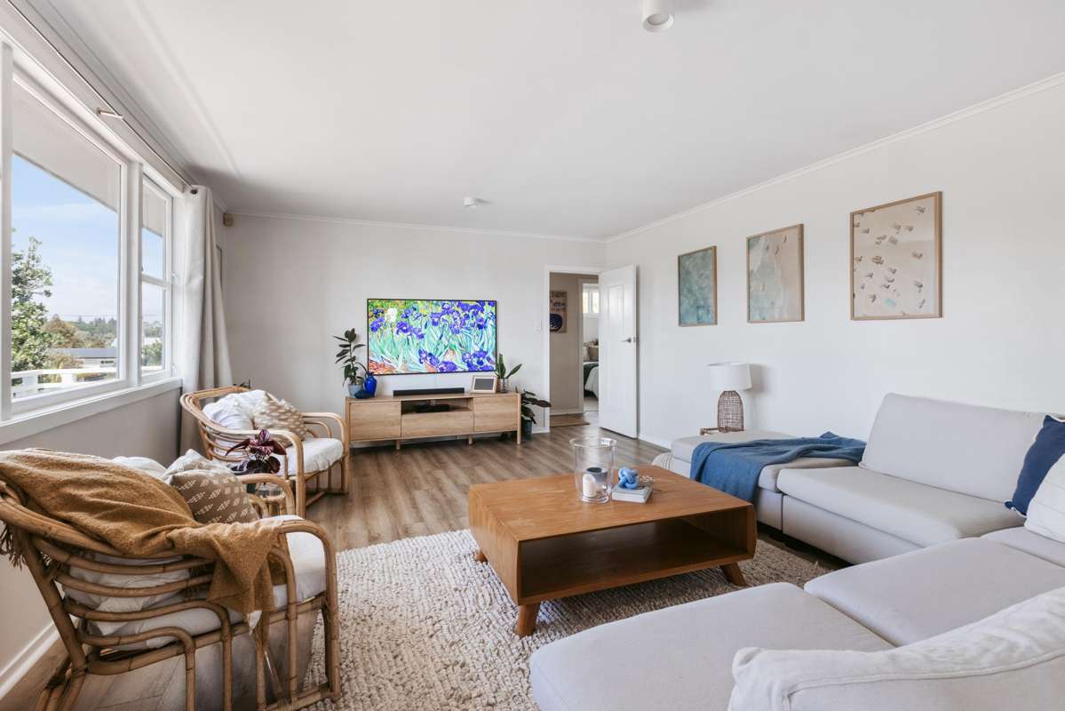 51 Meadowland Street_3