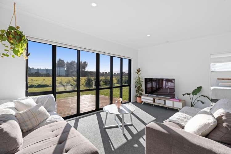 1845 Thongcaster Road_3