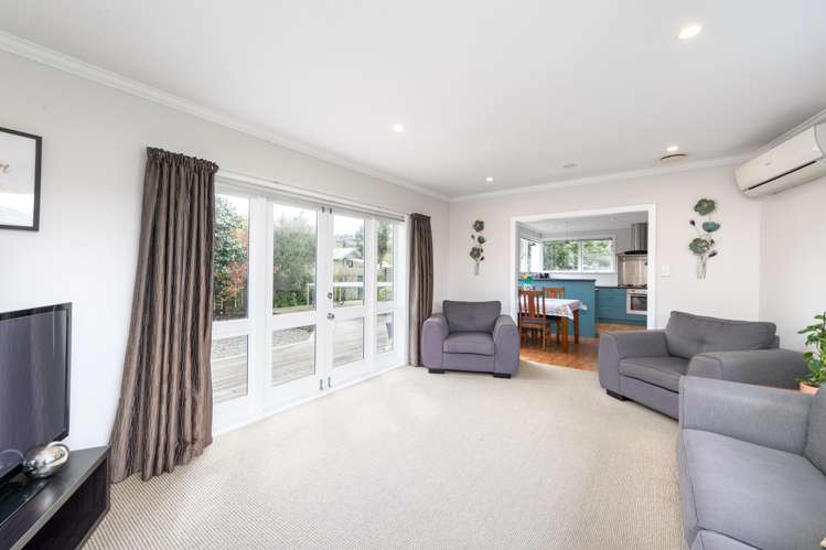 44 Longfellow Street Trentham_5