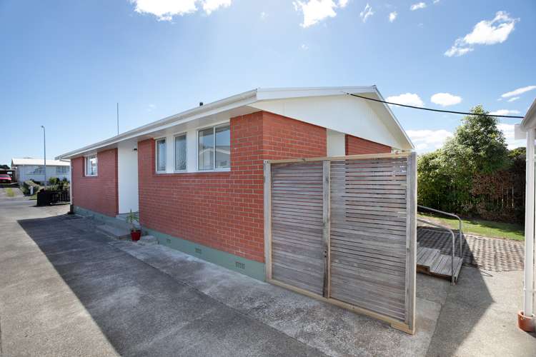 15 Fergusson Street Marton_23