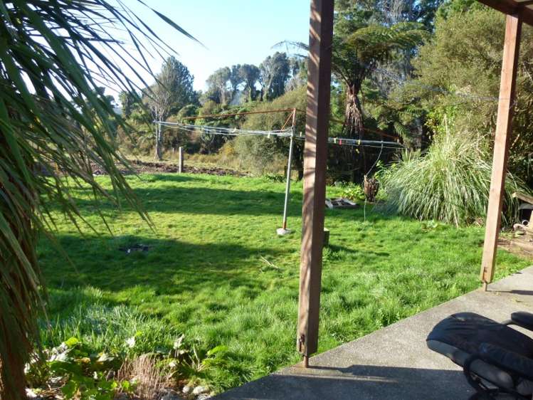 254 Coulson Road Paroa_8