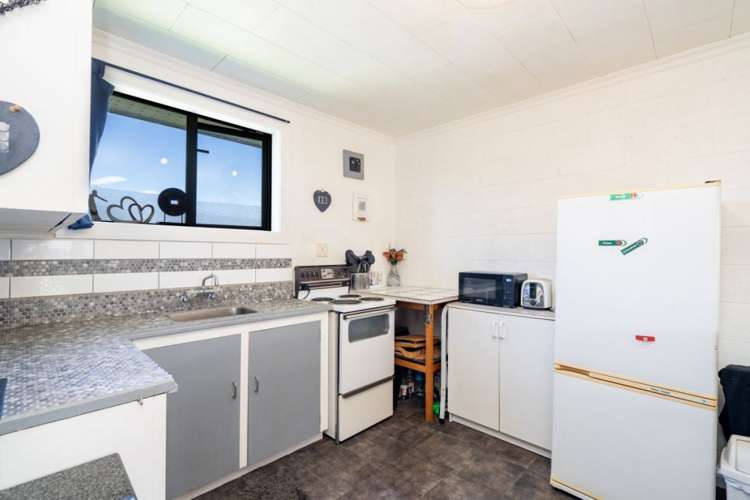 2/233 Ettrick Street Appleby_1