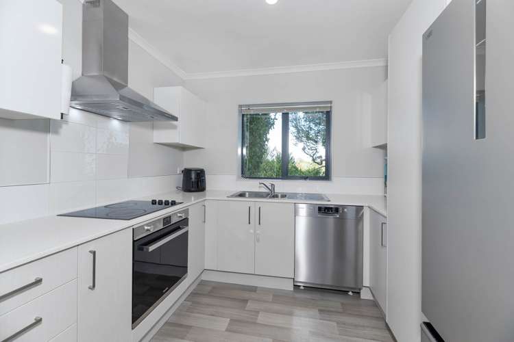 14 Whakawhiti Loop Avondale_9