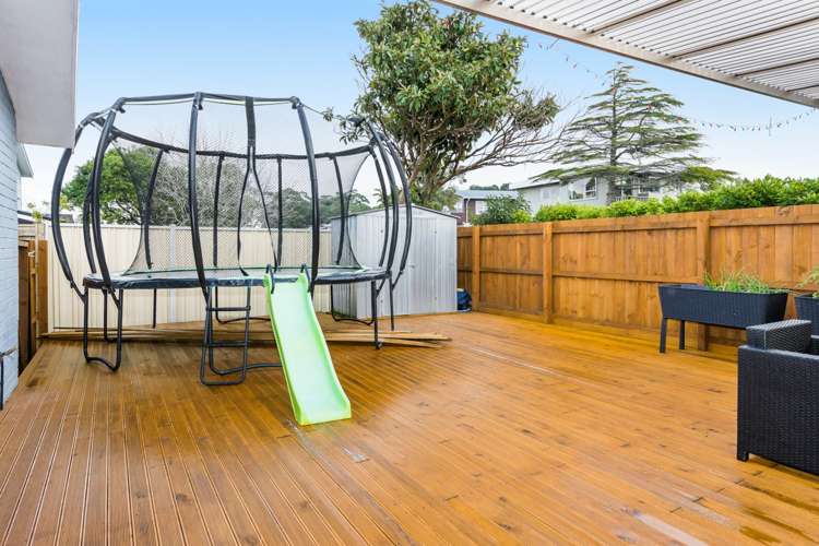 71 Ravenwood Drive Forrest Hill_20