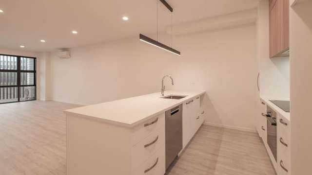 unit 2/47 Arran Drive Orewa_3