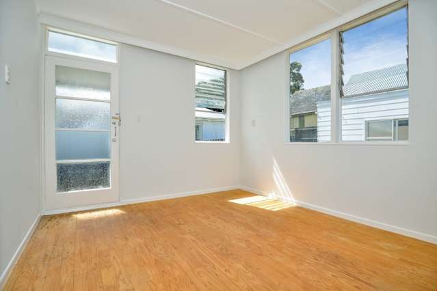 4/4 Hutchinson Avenue New Lynn_3