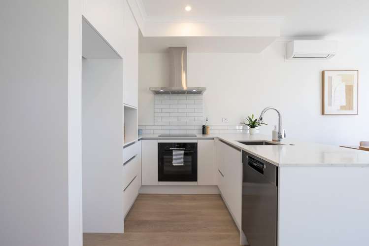 9 Mahana Road (Mahana Apartments) Northcote_6