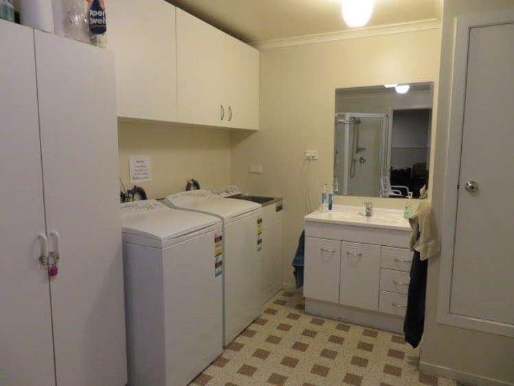 Room 9/147 Dowse Drive 1306_9