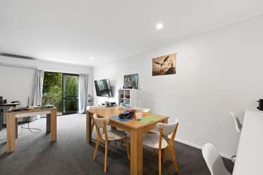 2/13 Palmerston Street_4