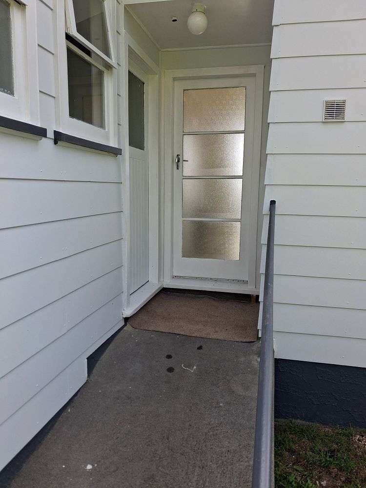 80 Arahura Crescent Waitangirua_13