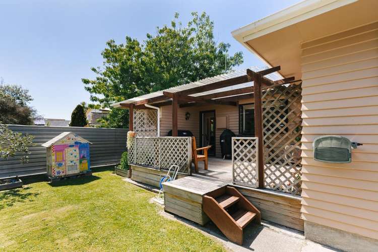 7 Lockhart Avenue Milson_23