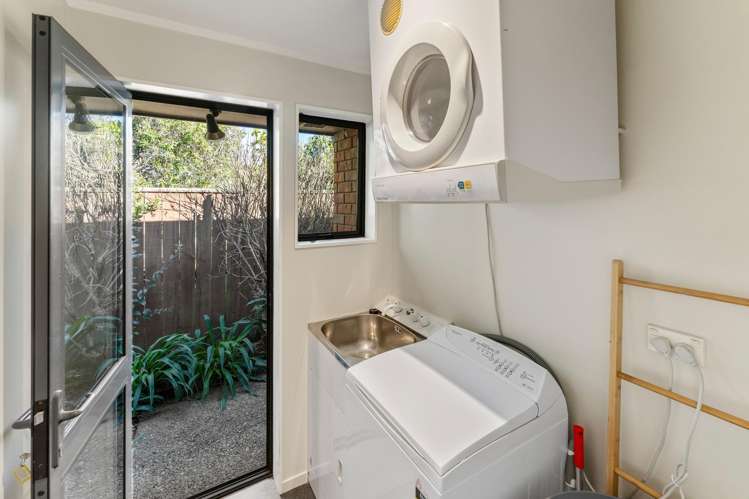 53 Starveall Street Brightwater_18