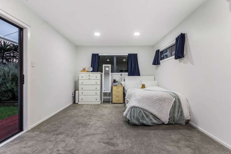 1/37 Roberts Road Glenfield_13