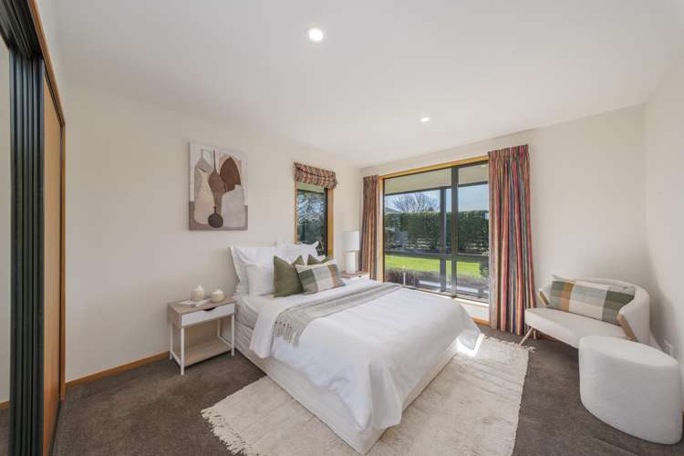 2 Springvale Gardens Harewood_9