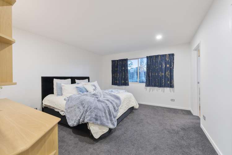 9 Burgundy Park Avenue Henderson_17