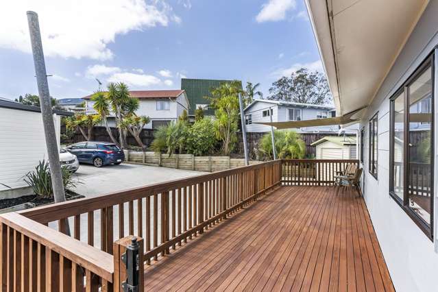 36 Brian Crescent Stanmore Bay_4