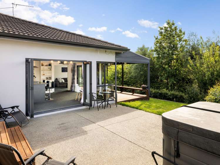 15 Riddington Rise Ohauiti_10