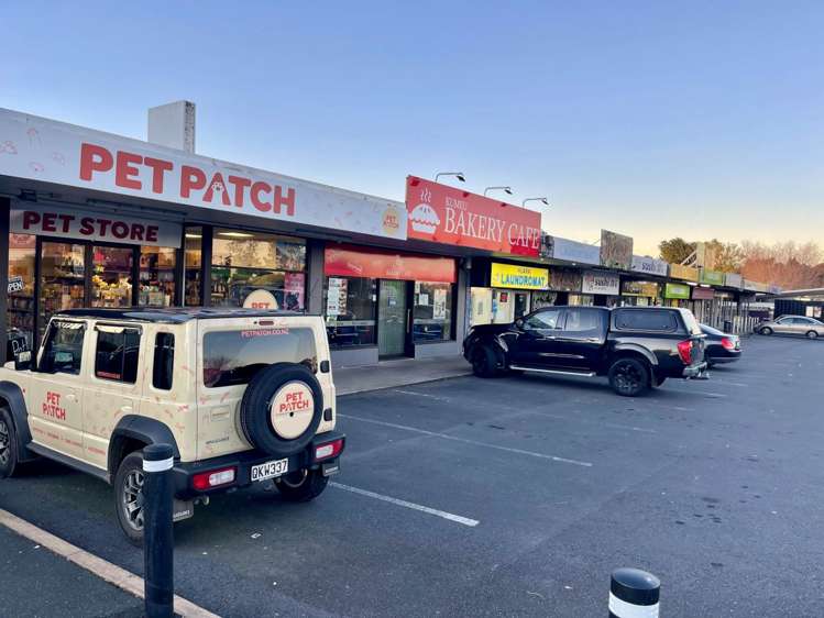 Shop 1/320 Main Road Kumeu_1