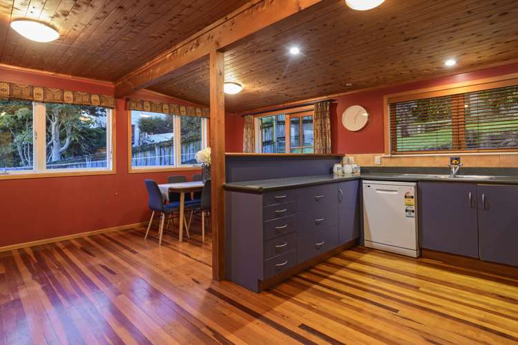 35 Emily Place Bellevue_22