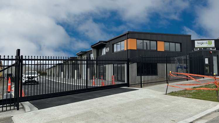 12 Mohuia Crescent Porirua_1