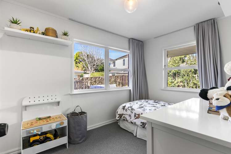 2/5 Archdall Street Meadowbank_12