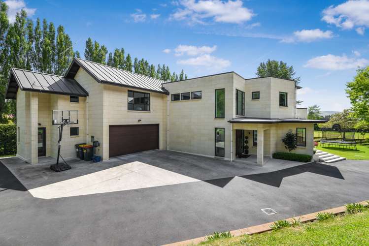 131 Gladstone Road South East Taieri_1