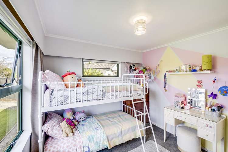 16 Surrey Street Taradale_12
