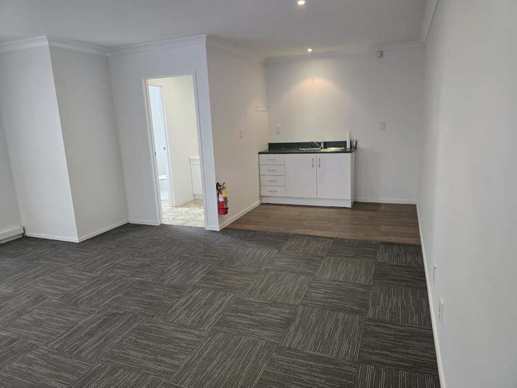 5A/18 Croskery Road Papakura_5