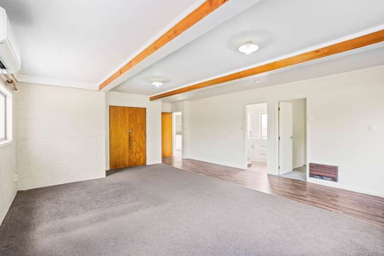 623 Glenfield Road Totara Vale_16