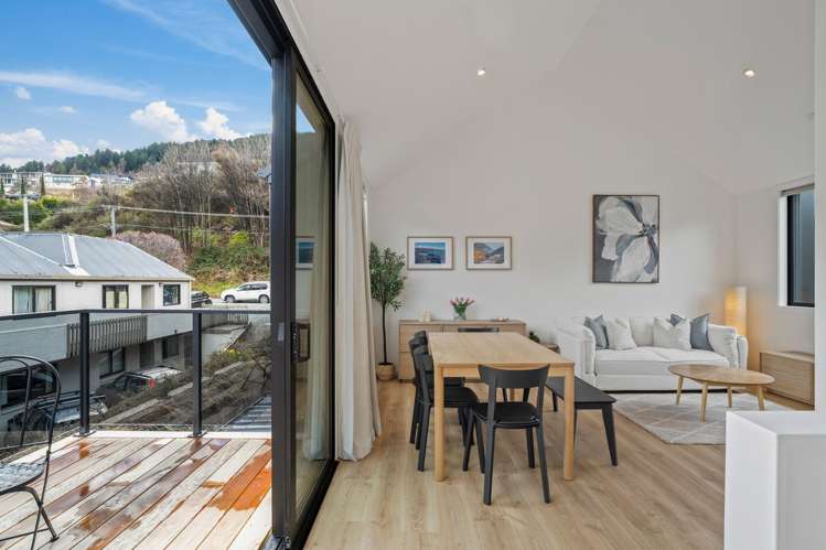 6 Sterling Lane Queenstown_1