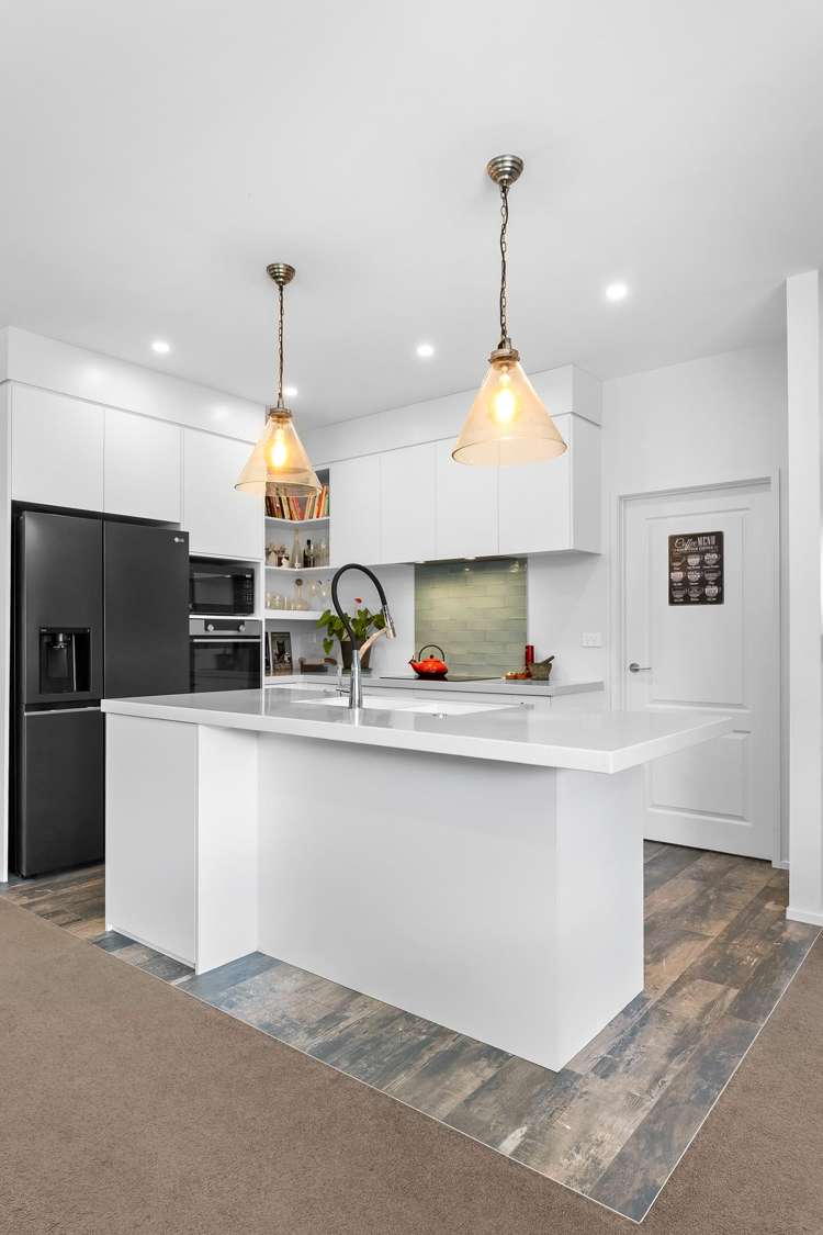 146 Eighth View Avenue Beachlands_9