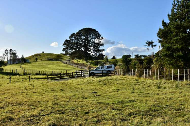 54 Syd Smith Road Oruawharo_10