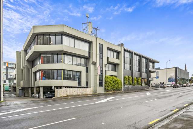 Tenanted building with development potential