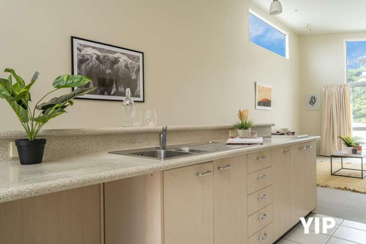 5/9 Broderick Road Johnsonville_4