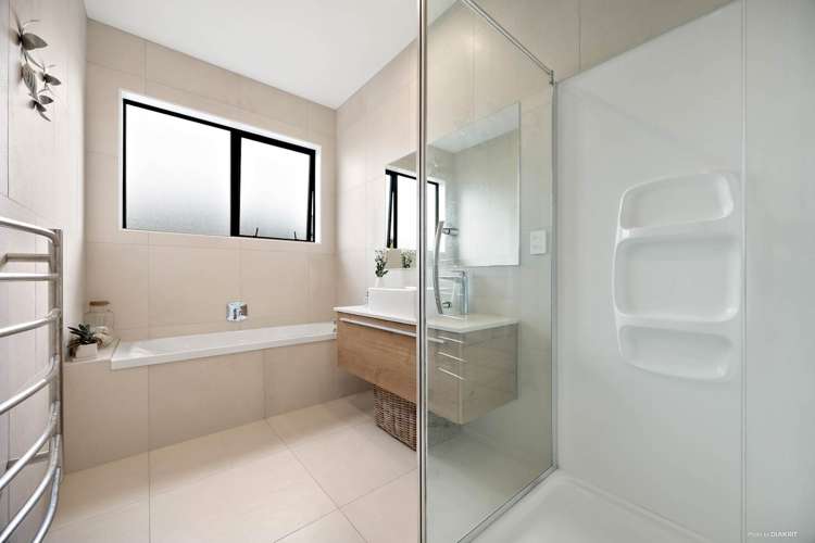 63 Angiangi Crescent Beachlands_14