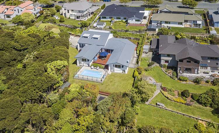 23 Samwell Drive Whitby_31