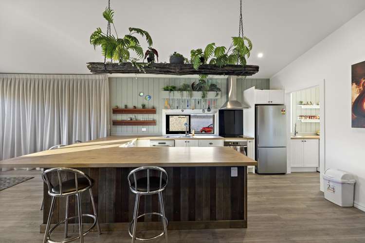 4 Bank Avenue Middlemarch_20