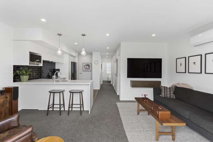 2/2 Unga Place Beachlands_11