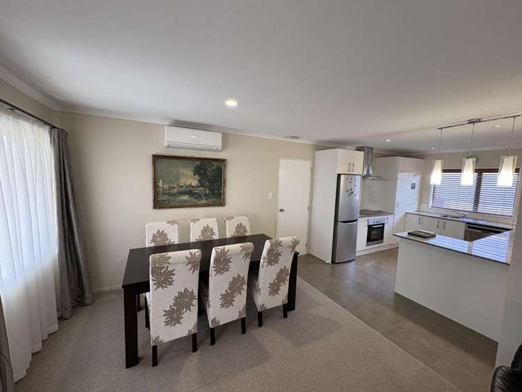 14 Roderick Place 11614_4
