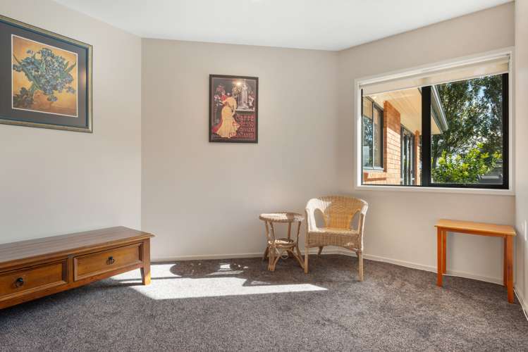 15 Lysaght Place Welcome Bay_10