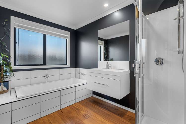 15 Hass Drive Ohauiti_16