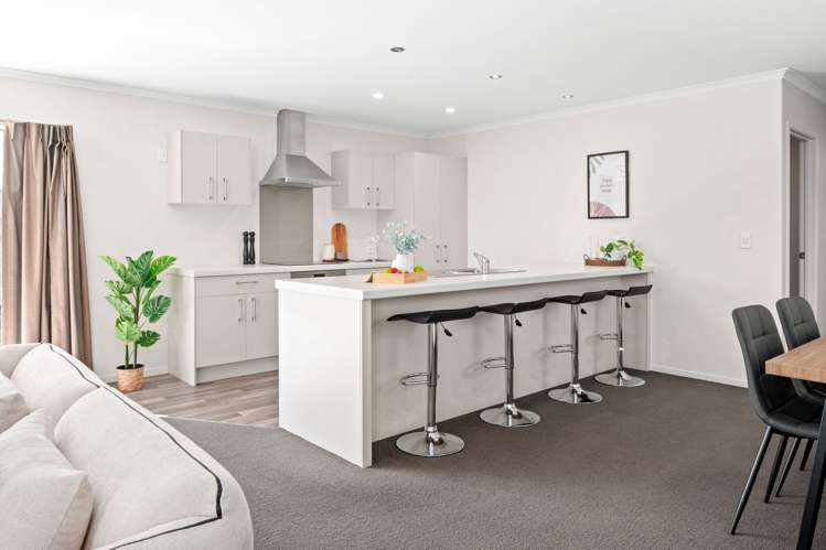 10a Mabian Crescent Deanwell_3