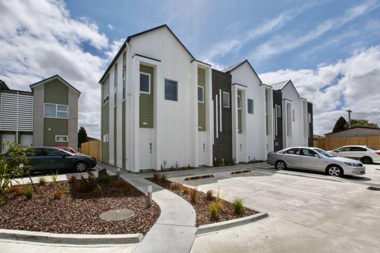 20/10 Burrows Place 1067_1