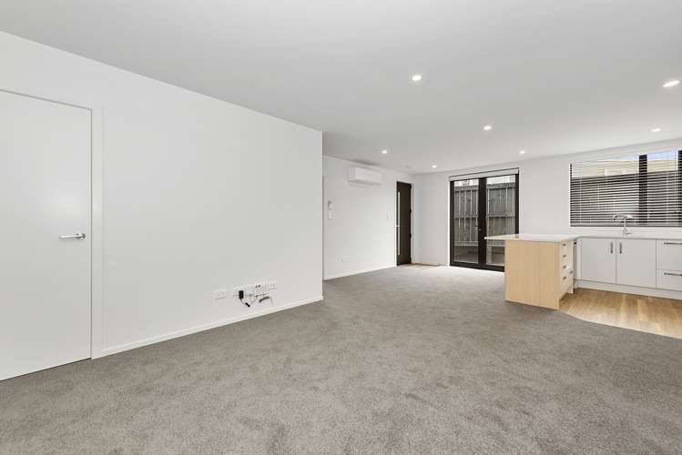 2/2 English Street Saint Andrews_2