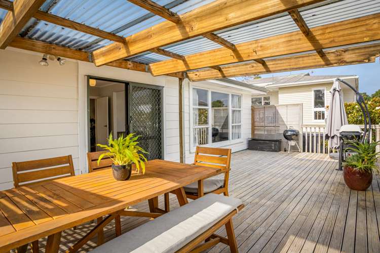 14 Thomas Avenue Te Atatu Peninsula_7