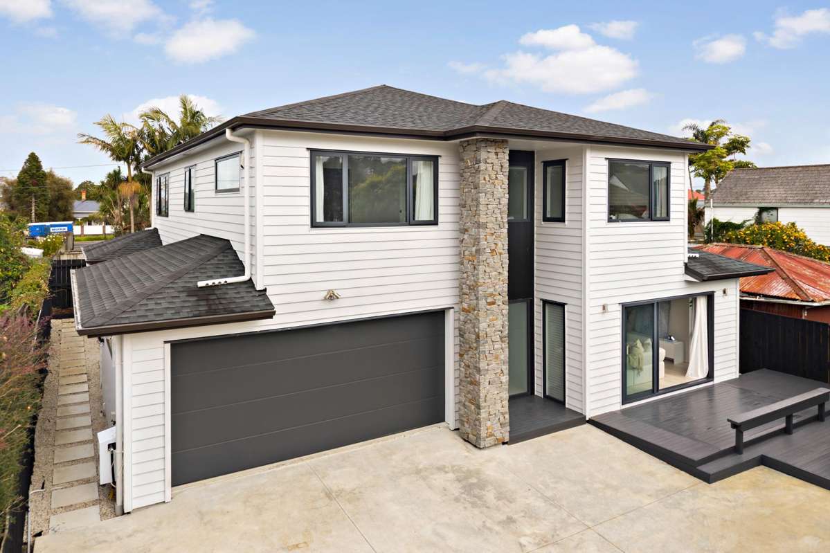 11a Hardington Street_0